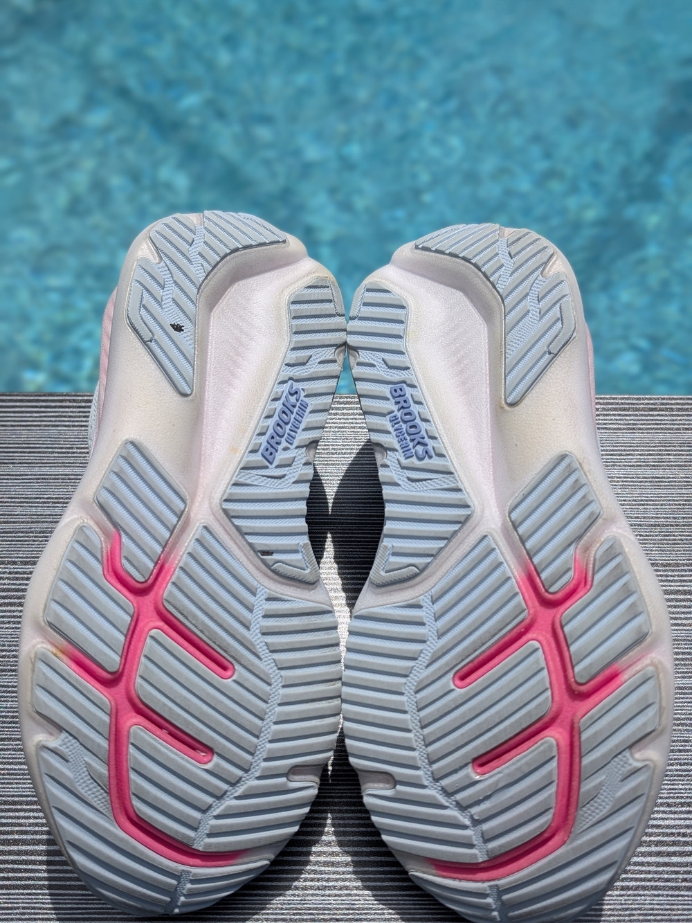 Brooks Glycerin 23 Women's Running Shoes Skyway Pink Size 7 B DNA Tuned - Picture 11 of 12